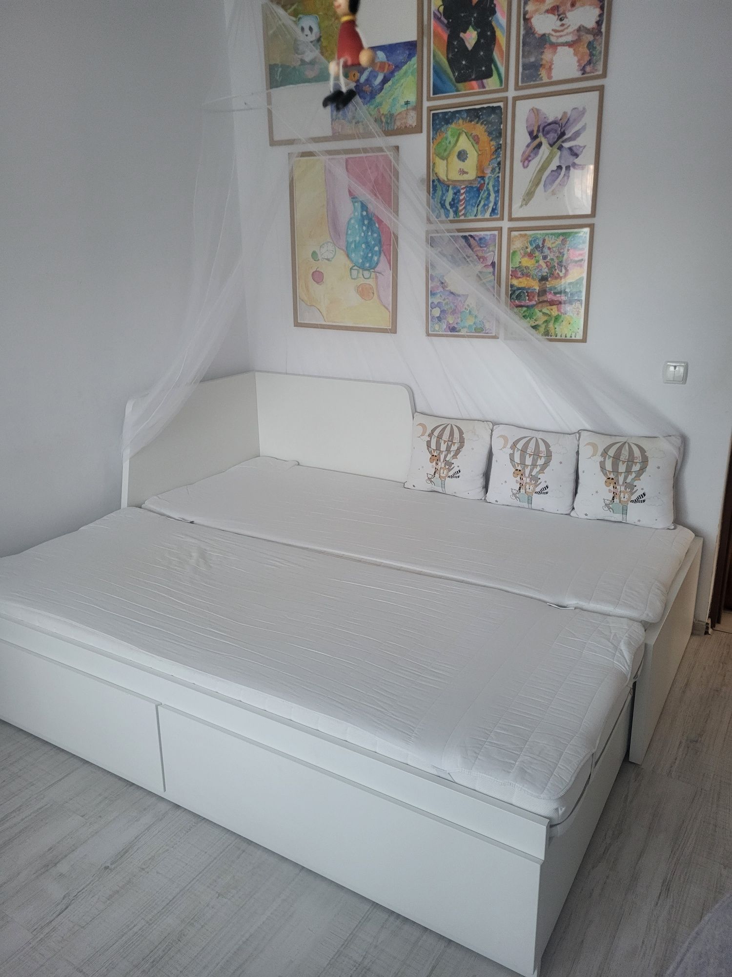 Pat extensibil  IKEA 2sertare/2saltele