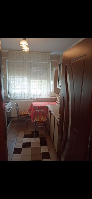Inchiriez ap 2 camere 50 m