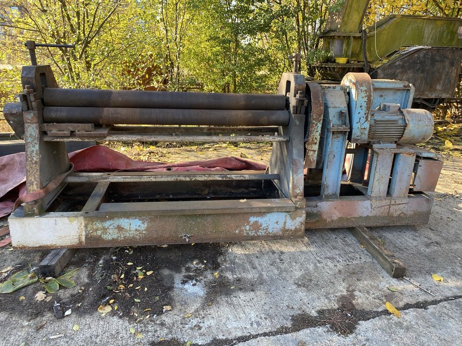 Vand masina de gaurit radiala, marca tip Infratirea Oradea, freza Fus