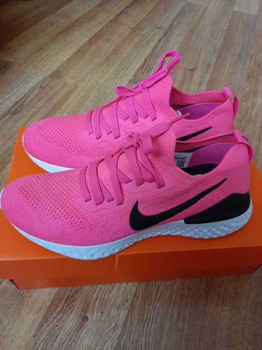 Vand adidasi noi Nike Epic React Flyknit 2 nr 40 pentru femei
