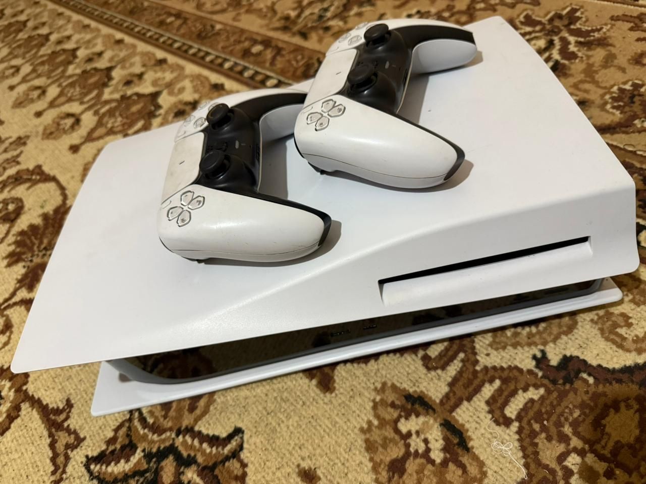 PS 5 срочно срочно сатылады
