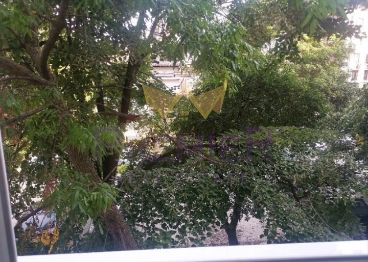 Дава се под наем Четиристаен апартамент в Варна, Цветен квартал - 100 кв.м за 612 € - Снимка #11