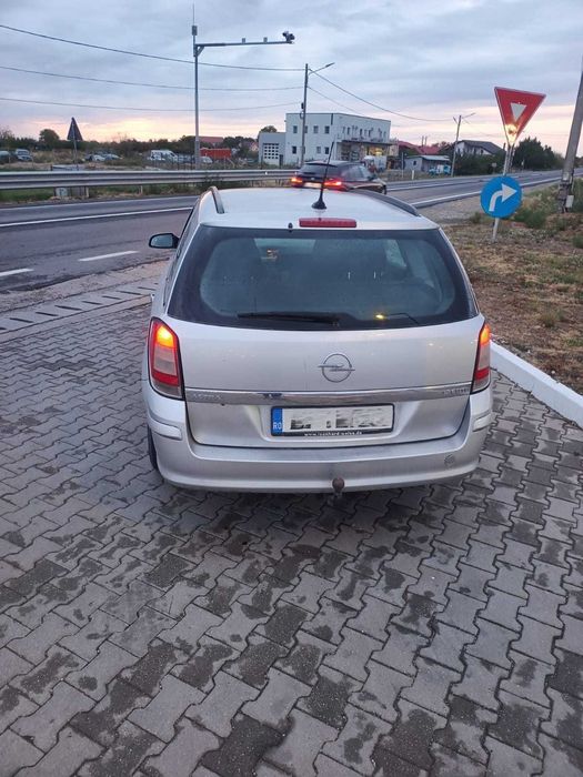 Opel astra H  1.7  2008