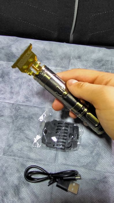 Masina de tuns profesională