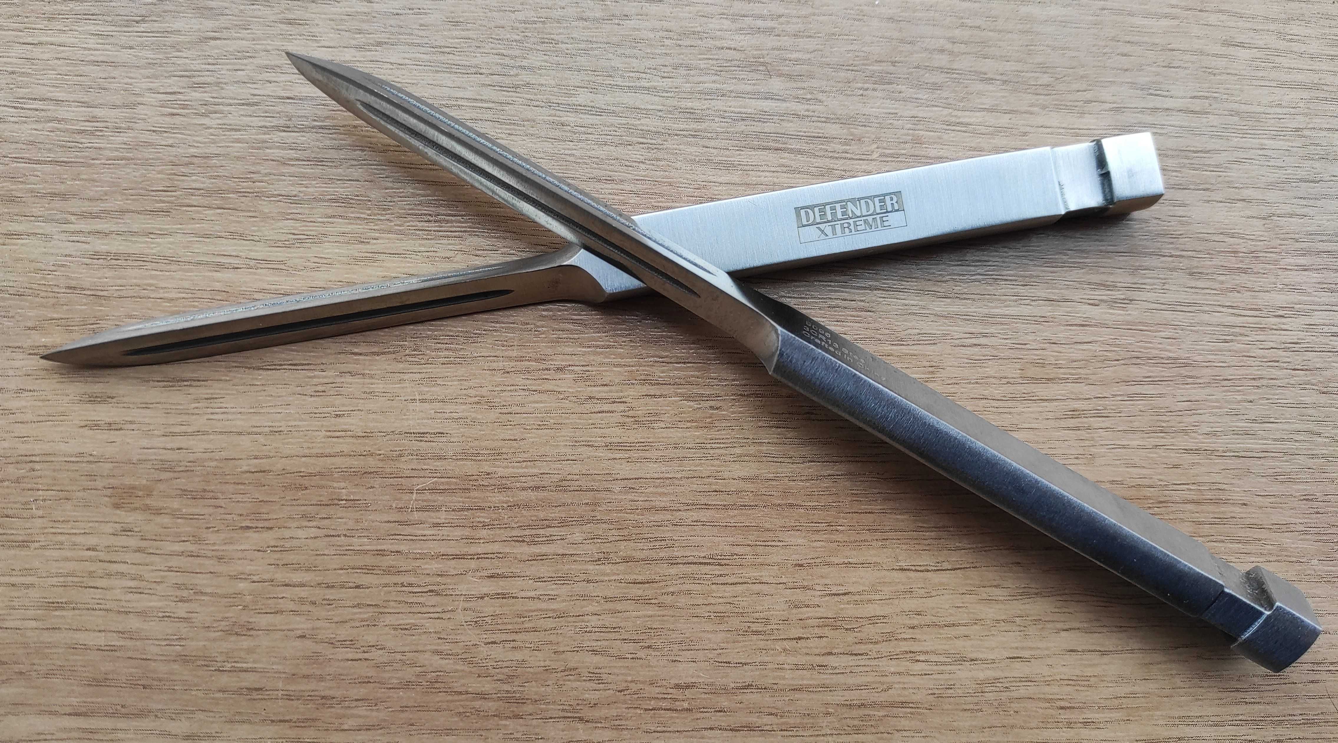 Нож за хвърляне с тройно острие DEFENDER XTREME