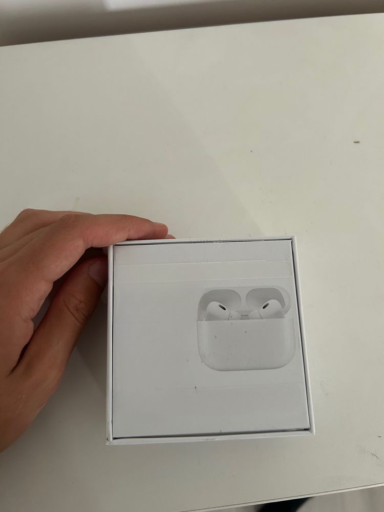 AirPods 2 Pro sigilate