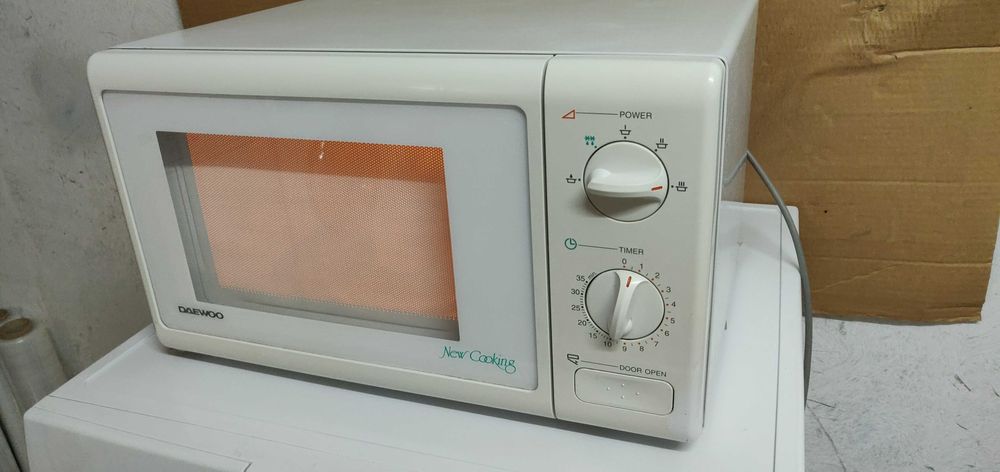 Cuptor cu microunde Daewoo