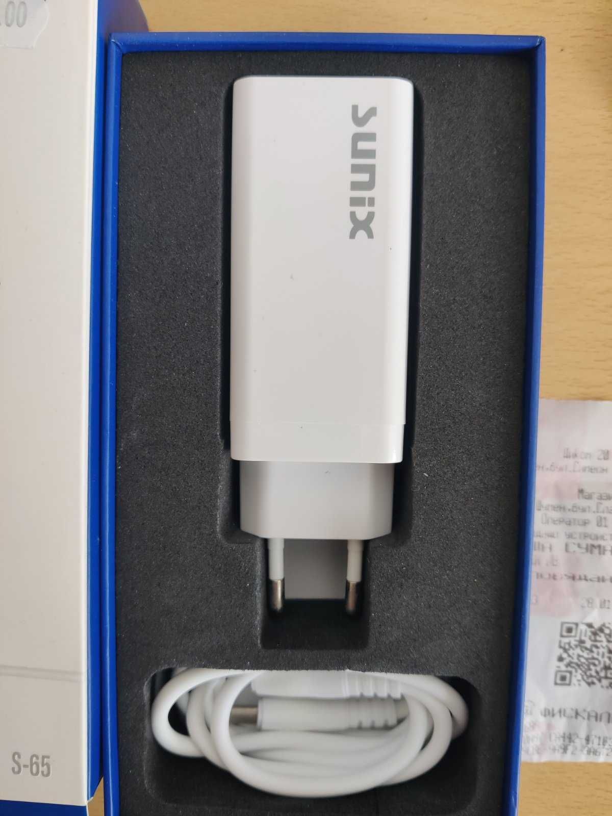 Зарядно Sunix 67w usb и type c