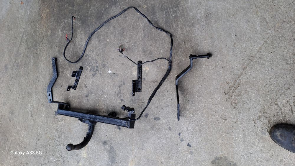 Oригинален теглич за Рено меган 1/ Renault Megane 1