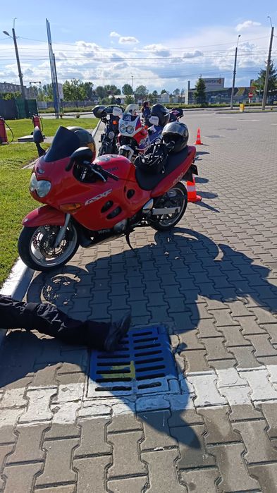 Suzuki gsx 600 f