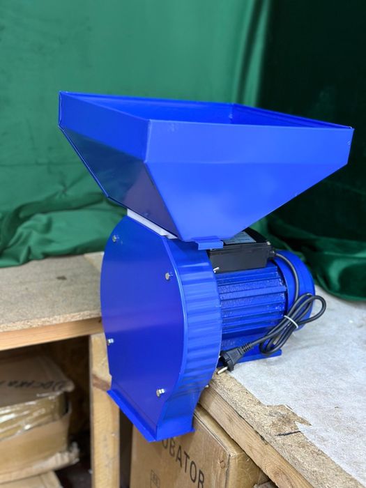 Зернодробилка Бизон 1