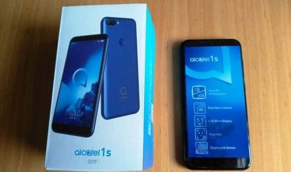 Смартфон Alcatel 1S