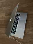 Laptop Apple MacBook Pro intel core i5,Display 13,3,8gb ram,SSD 130gb