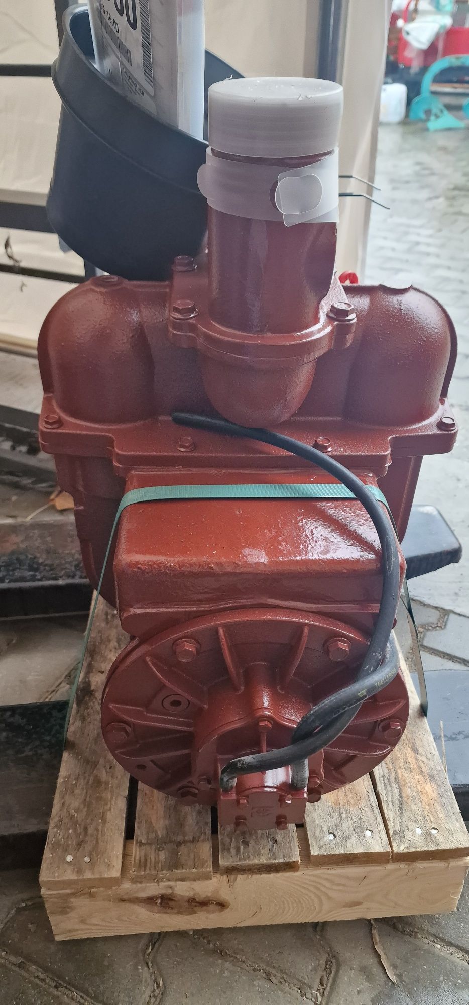Pompa Vidanja pompa vacuum import italia se poate trimite prin curier
