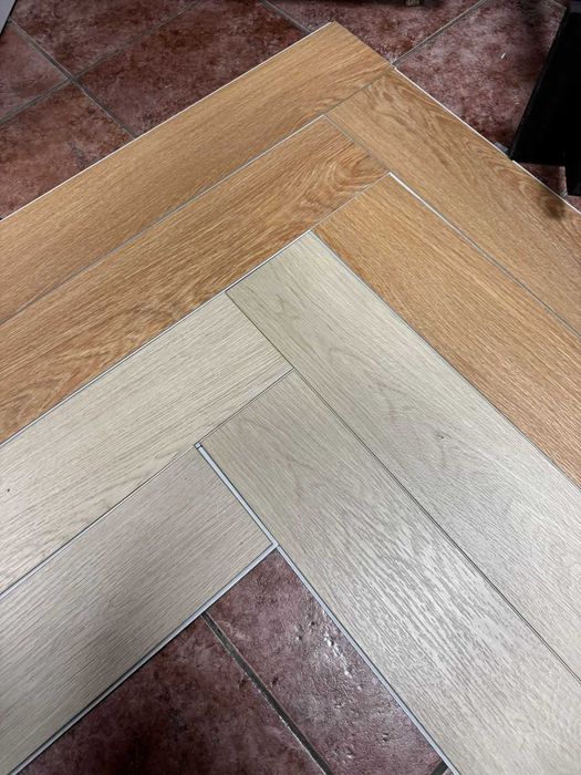 Кварц- виниловая плитка, SPC со встроенной подложкой акция 4-5 мм