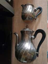 Ceainic si vas de ceai de colecție din metal