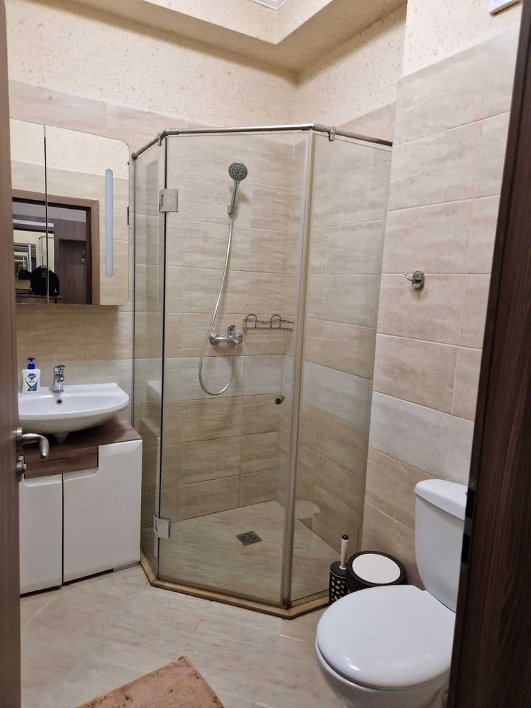 Дава се под наем Двустаен апартамент в Бургас, Зорница - 48 кв.м за 400 € - Снимка #4