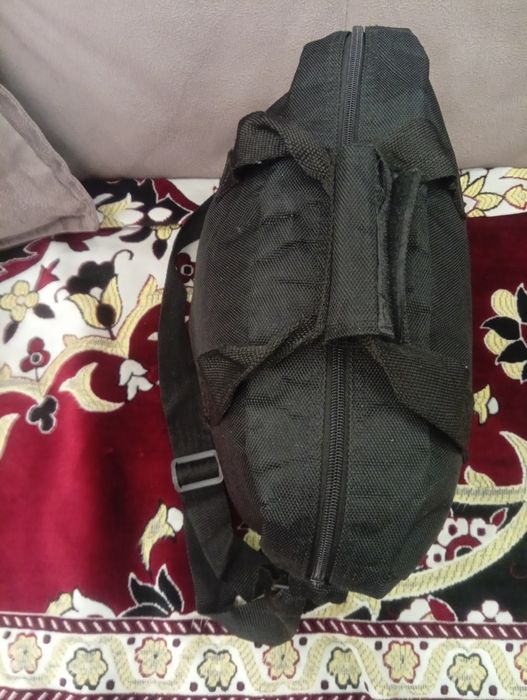 Универсальная качественная дорожная сумка