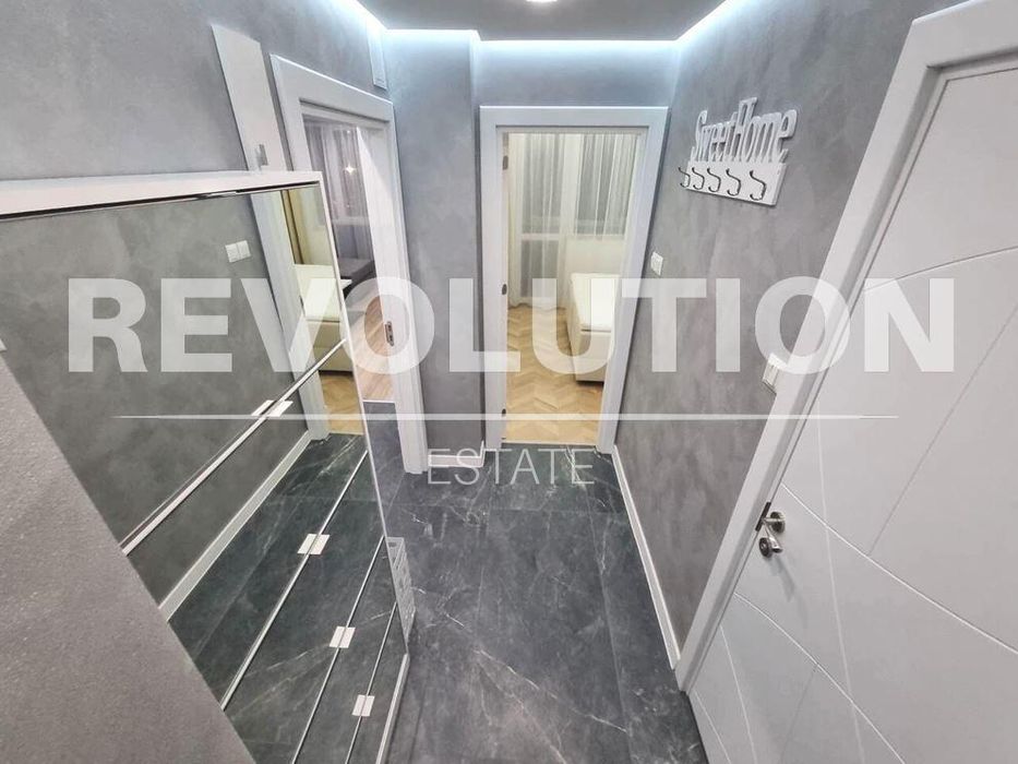 Дава се под наем Двустаен апартамент в Варна, Център - 60 кв.м за 600 € - Снимка #7