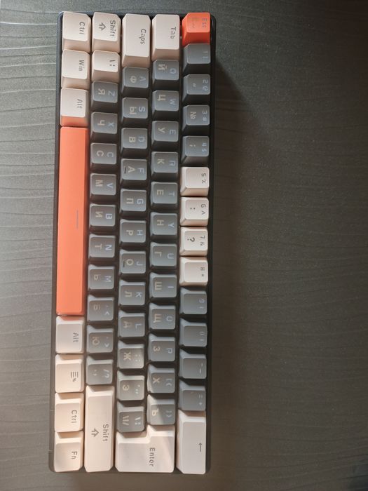 Клавиатура в отличном состоянии