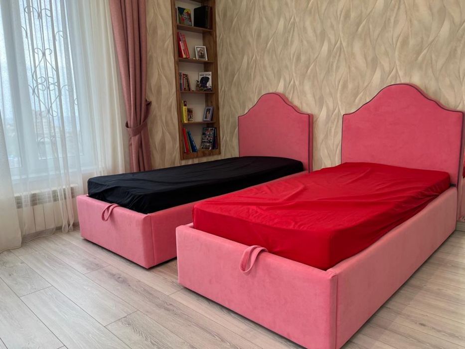 Продаем Новую Детскую односпальную кровать с матрасом