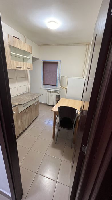 Proprietar vând garsoniera 42 mp