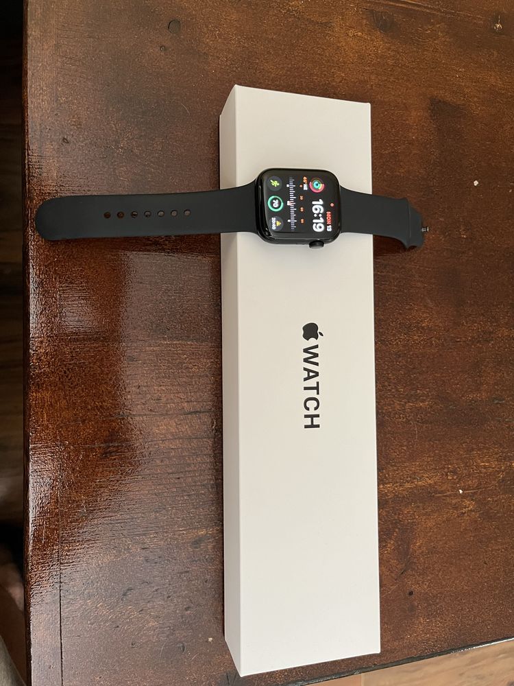 Apple watch SE 2 44mm