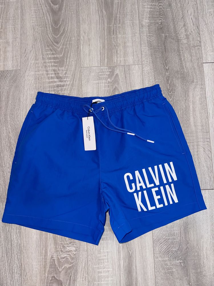 Short pentru baie Calvin Klein —> hordilaresell instagram