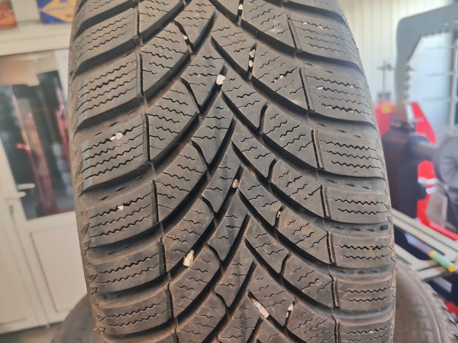 2бр.зимни гуми 195/60/16 Semperit