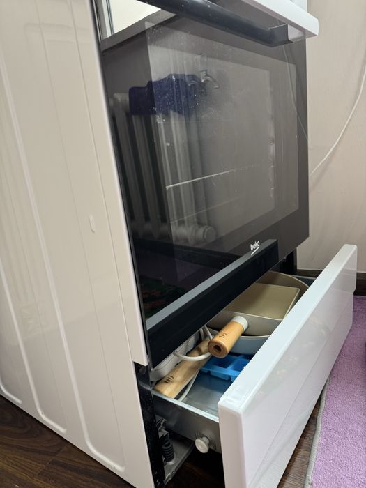 Газ плита срочно сотилади