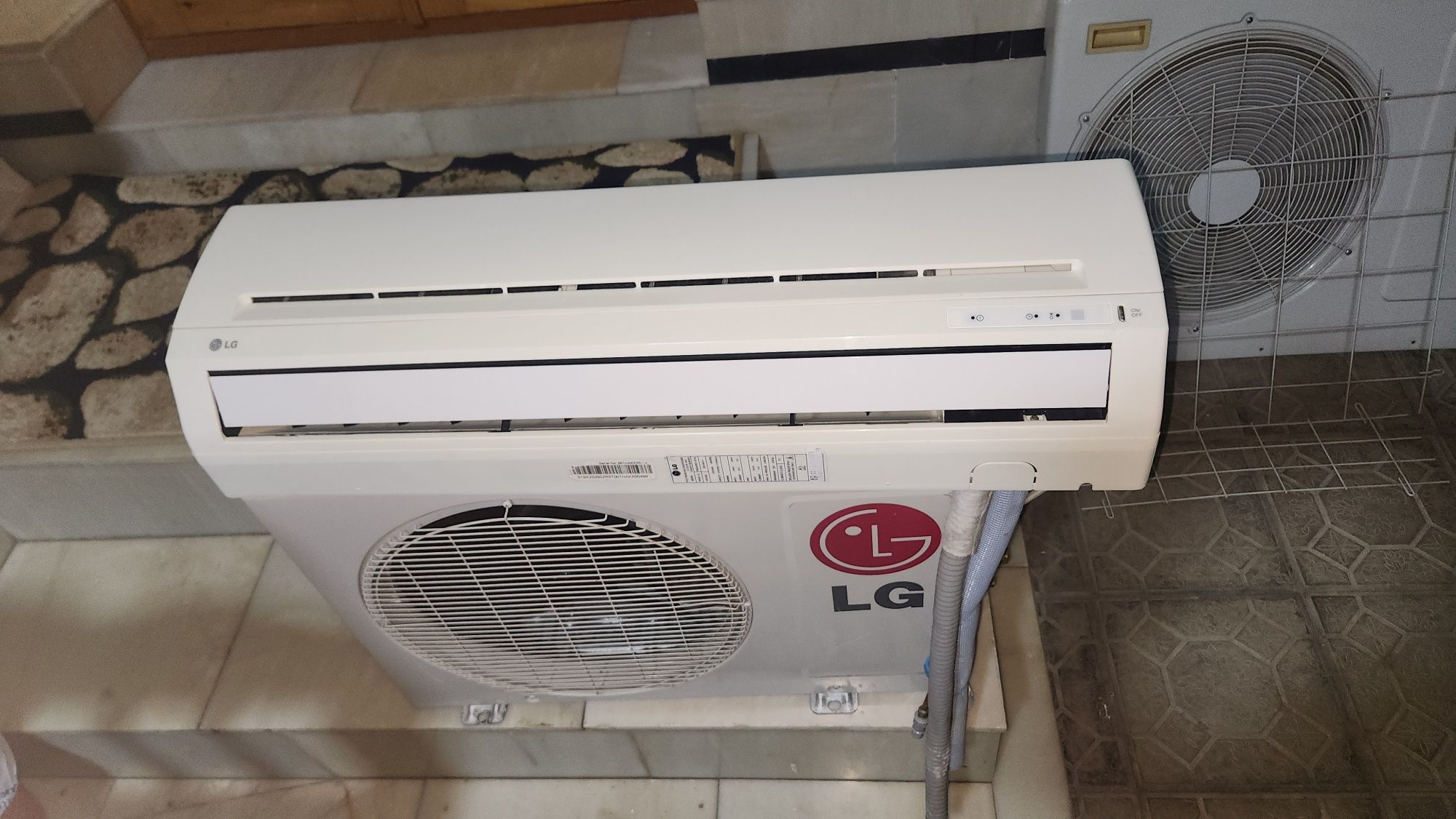 Кондиционер LG 12