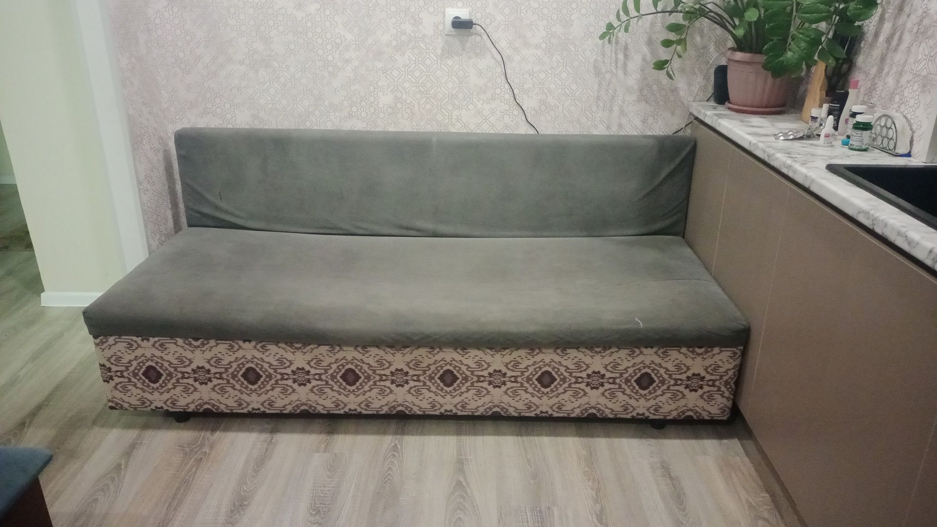 Продам диван-софа