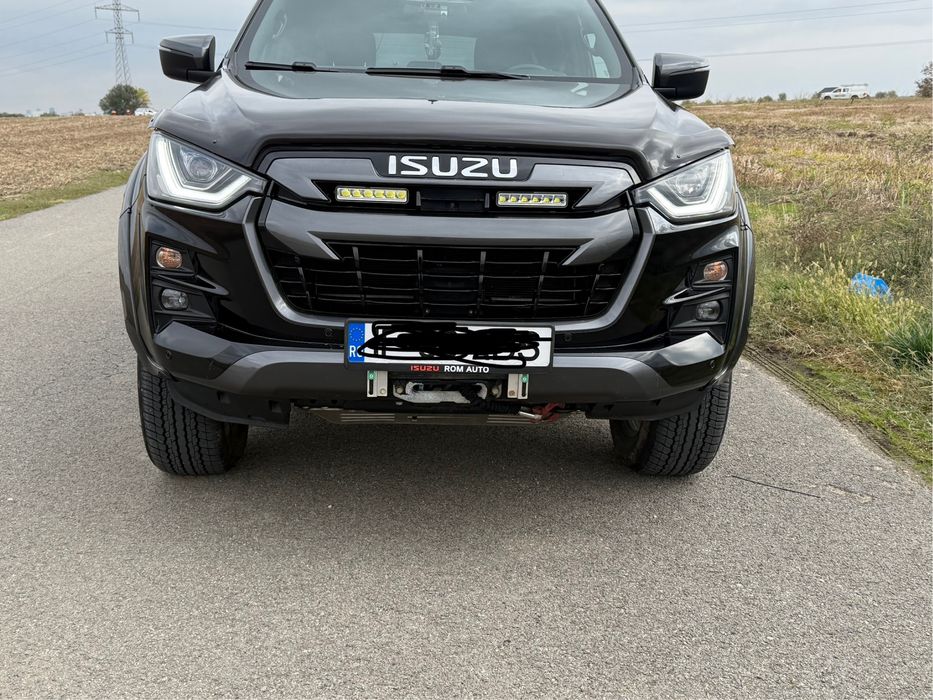 Isuzu D-Max (Full)