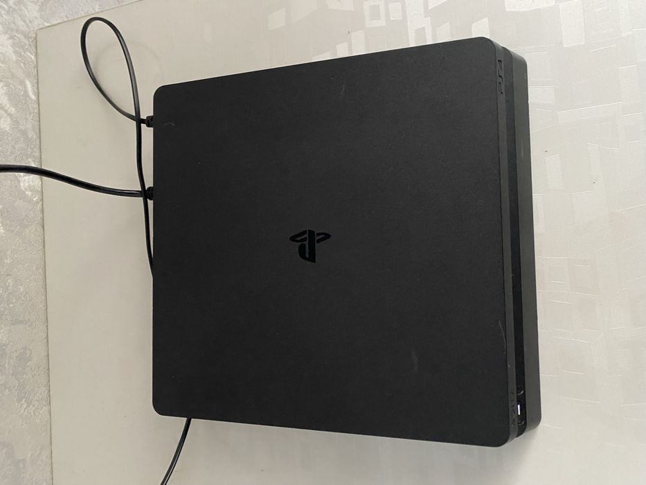 playstation 4 slim