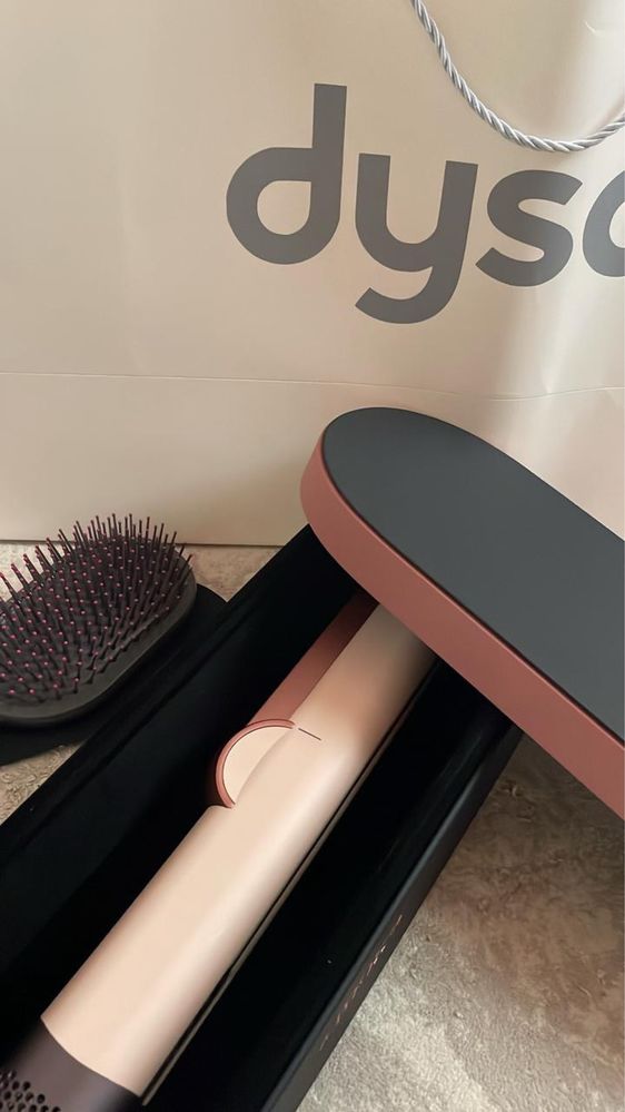 Dyson Airstrait б/у