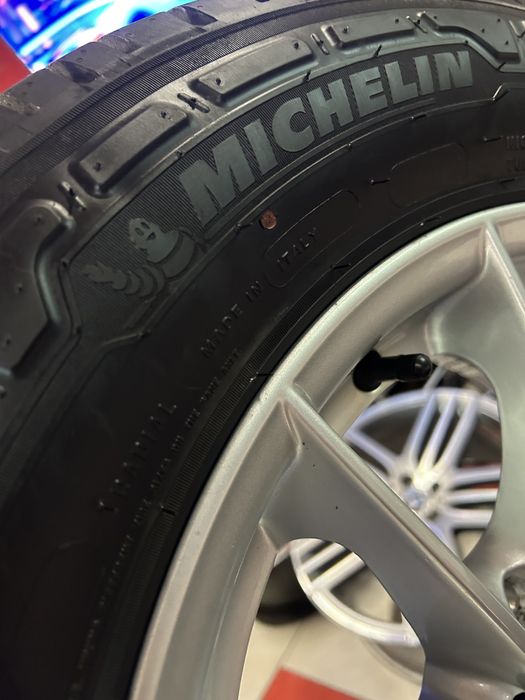 Джанти 16 цола VW T5 T6 с гуми 215/65/16С Michelin