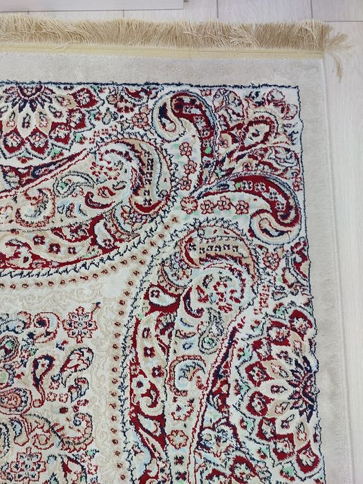 Продам ковёр 2 * 4