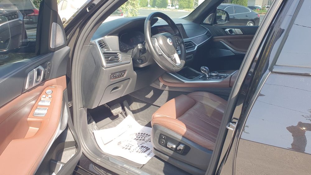 BMW. X7. 50i Indivedual. Yili 2019. Yurgani 97000. Narxi 88800