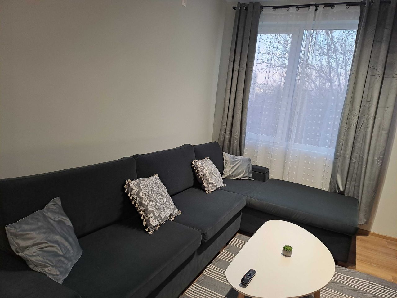 Продава се Тристаен апартамент в Плевен, Дружба 1 - 120 кв.м за 1200 €/кв.м - Снимка #4