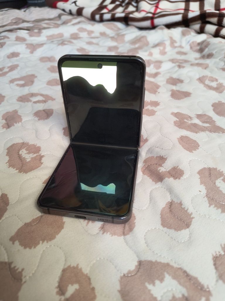 Самсунг z flip4 8.256