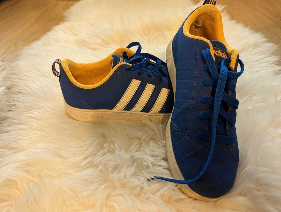 Adidasi Adidas dama, 37