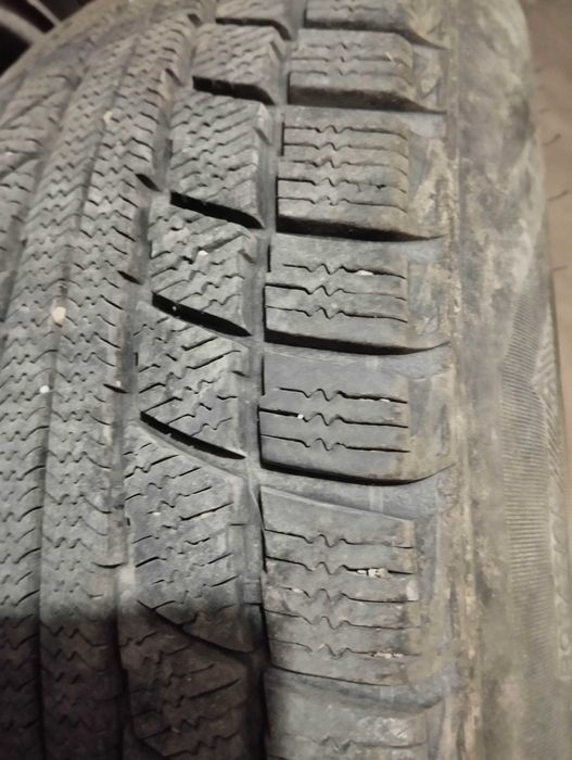 Джипове гуми с джанти за KIA оригинални