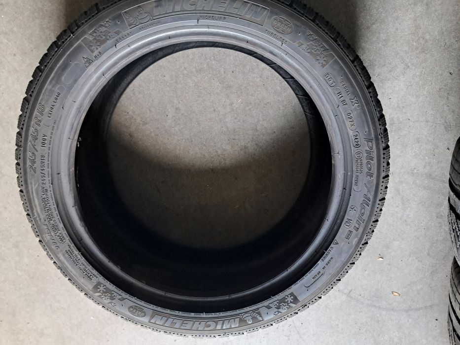 Anvelope second iarna 245 45 R18 Michelin