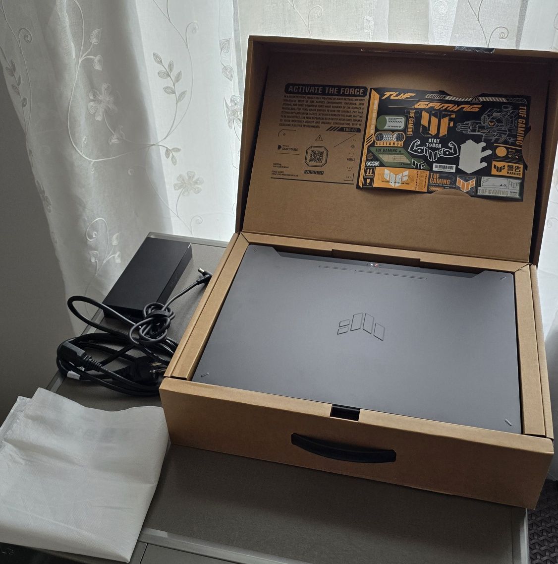 Vând Laptop Gaming Asus Tuf A15 Rtx 4060 ssd 1tb garanție