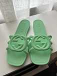 Vand slapi/papuci Gucci plaja