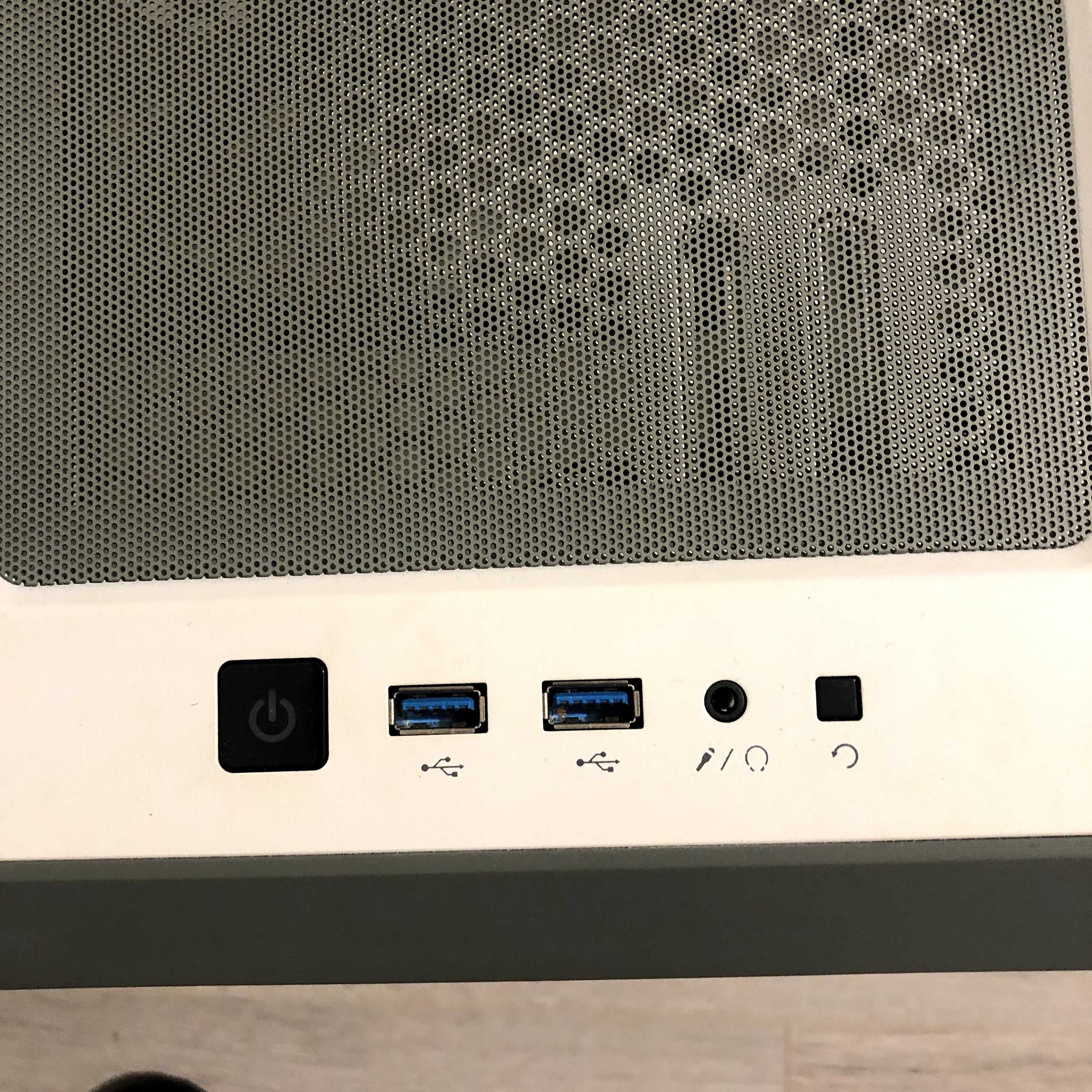 Продавам Компютърна кутия Corsair - нова