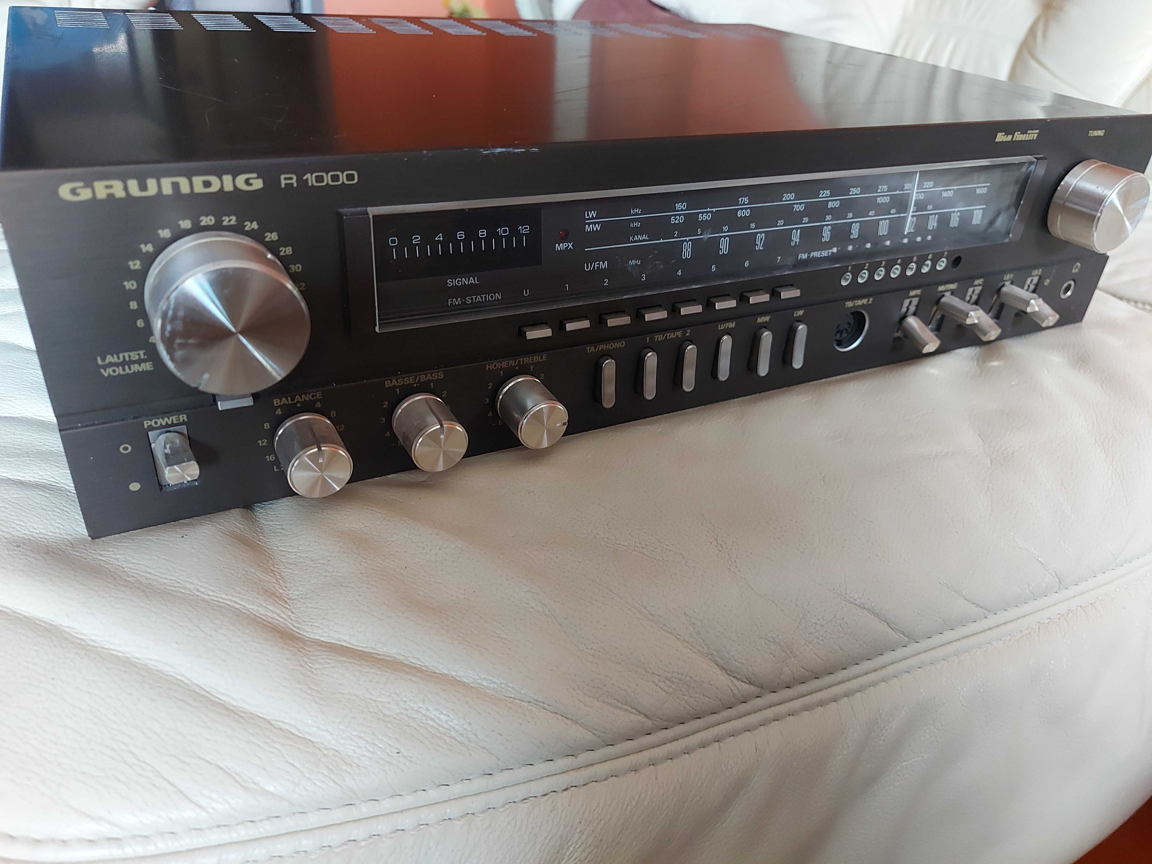 Grundig R 1000 - amplituner stereo de colecție