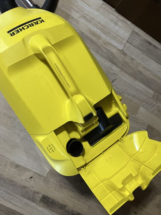 Продавам прахосмукачка Керхер