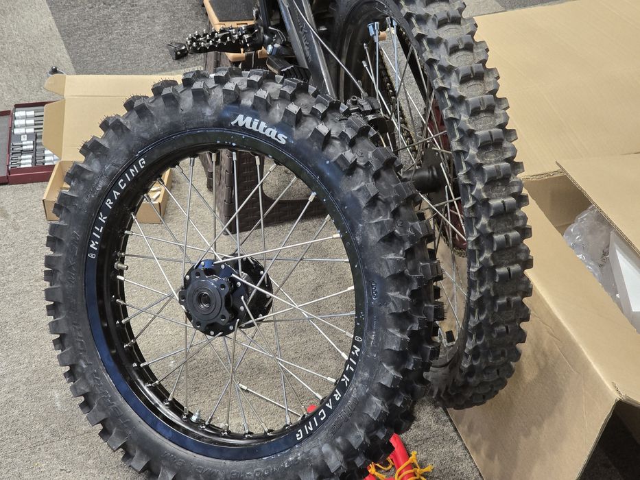 Surron Light Bee Enduro 2023