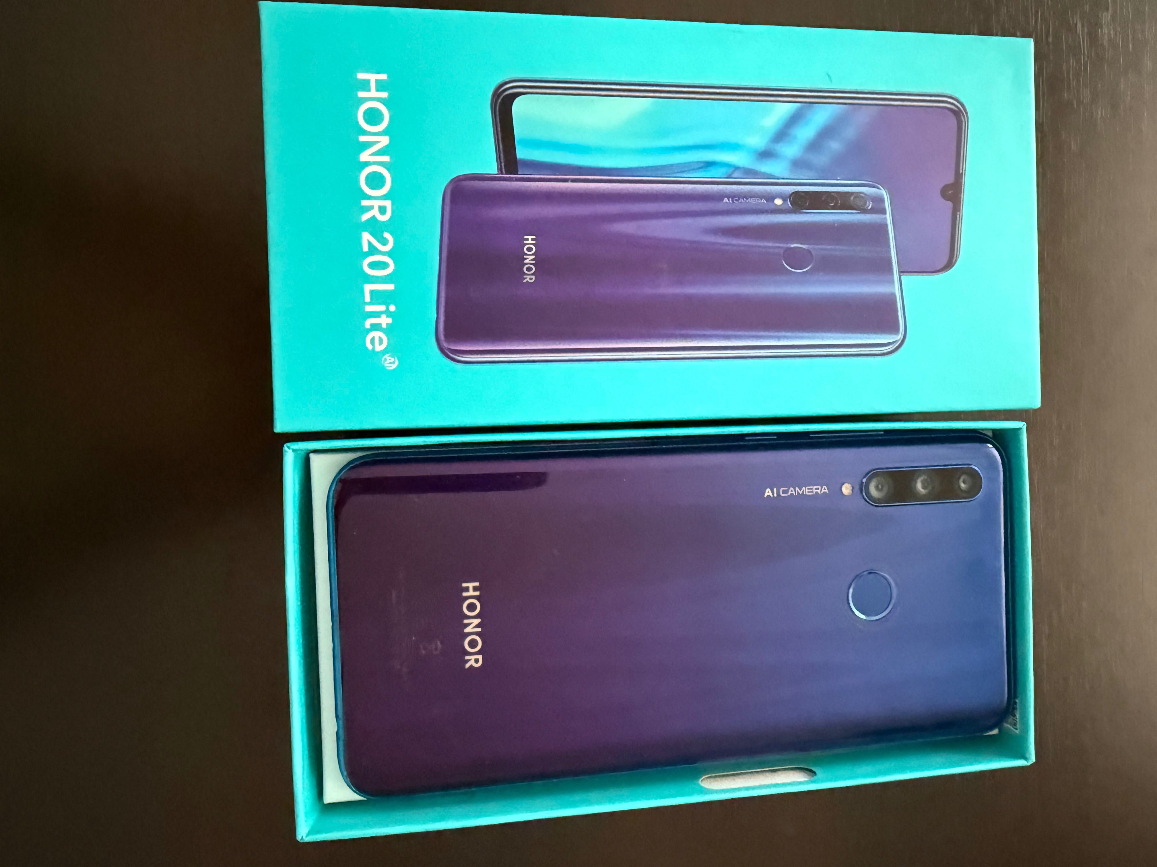Продавам смарт телефон Honor 20Lite